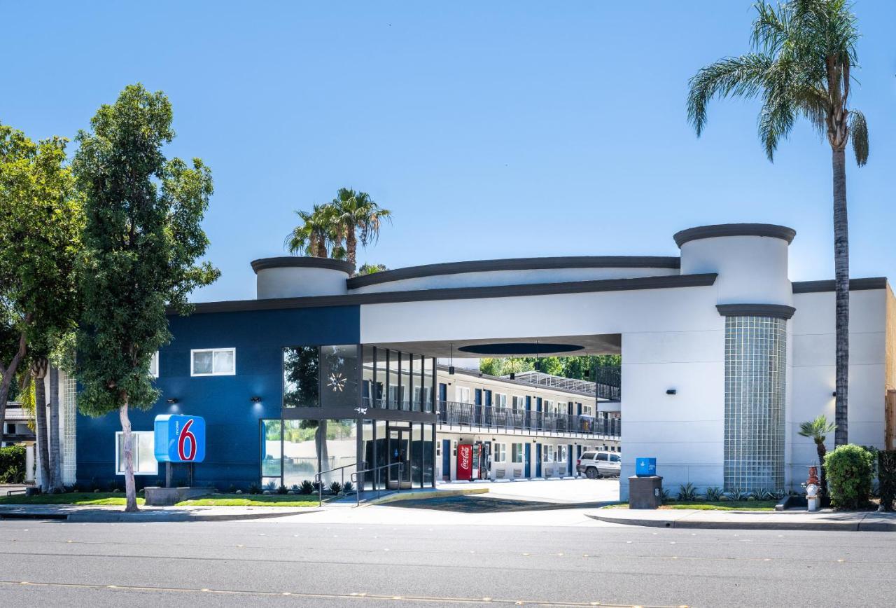 Motel 6-Anaheim, Ca - Convention Center Extérieur photo